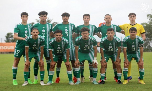 المنتخب الجزائري لأقل من 20 سنة في بمشاركة 28 لاعبا 9